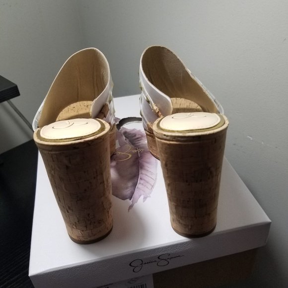 Jessica Simpson - Picture 4 of 4